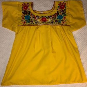 VINTAGE - Mexican Embroidered Top
